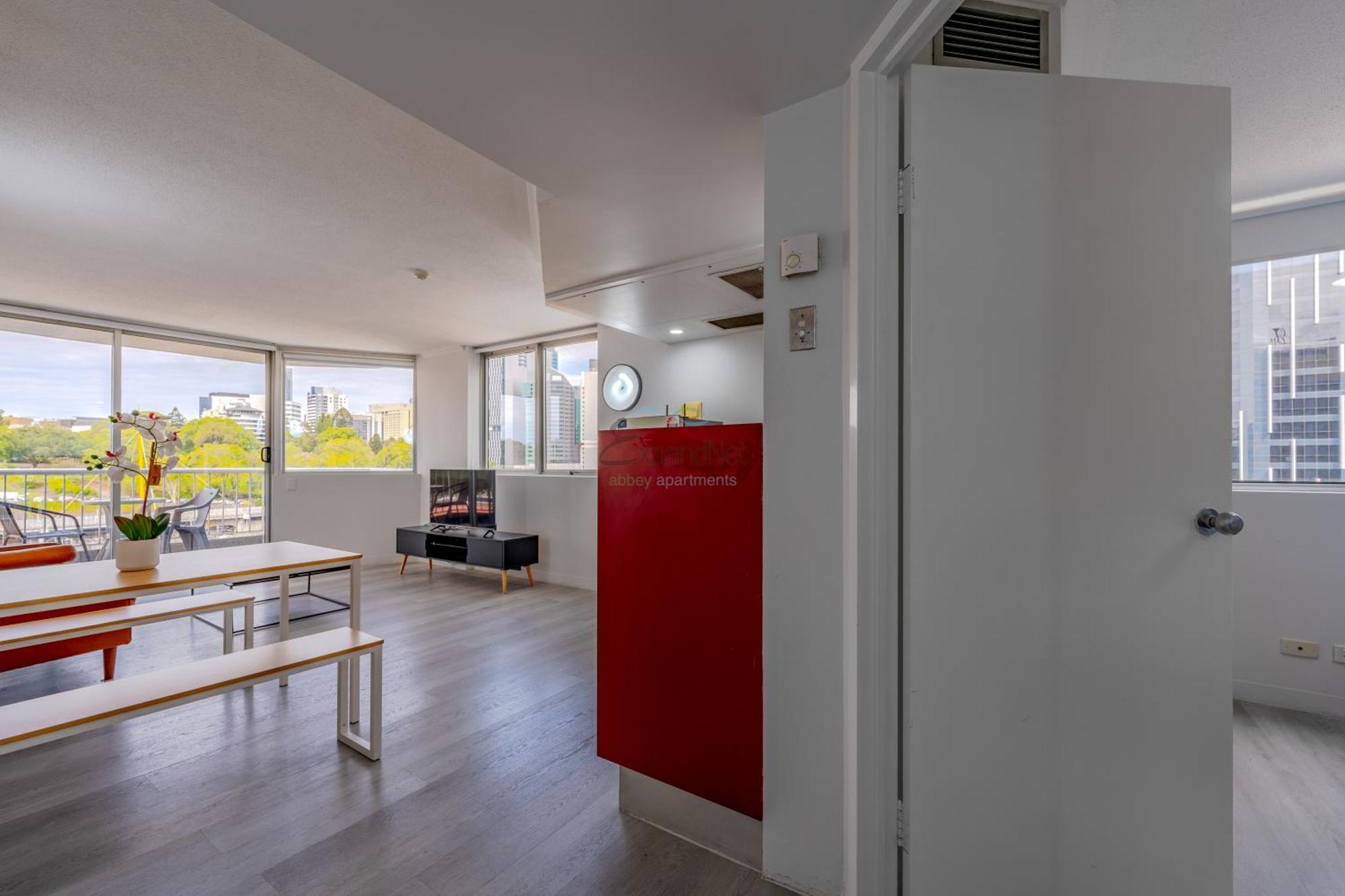 Abbey On Roma Hotel & Apartments Бризбейн Екстериор снимка