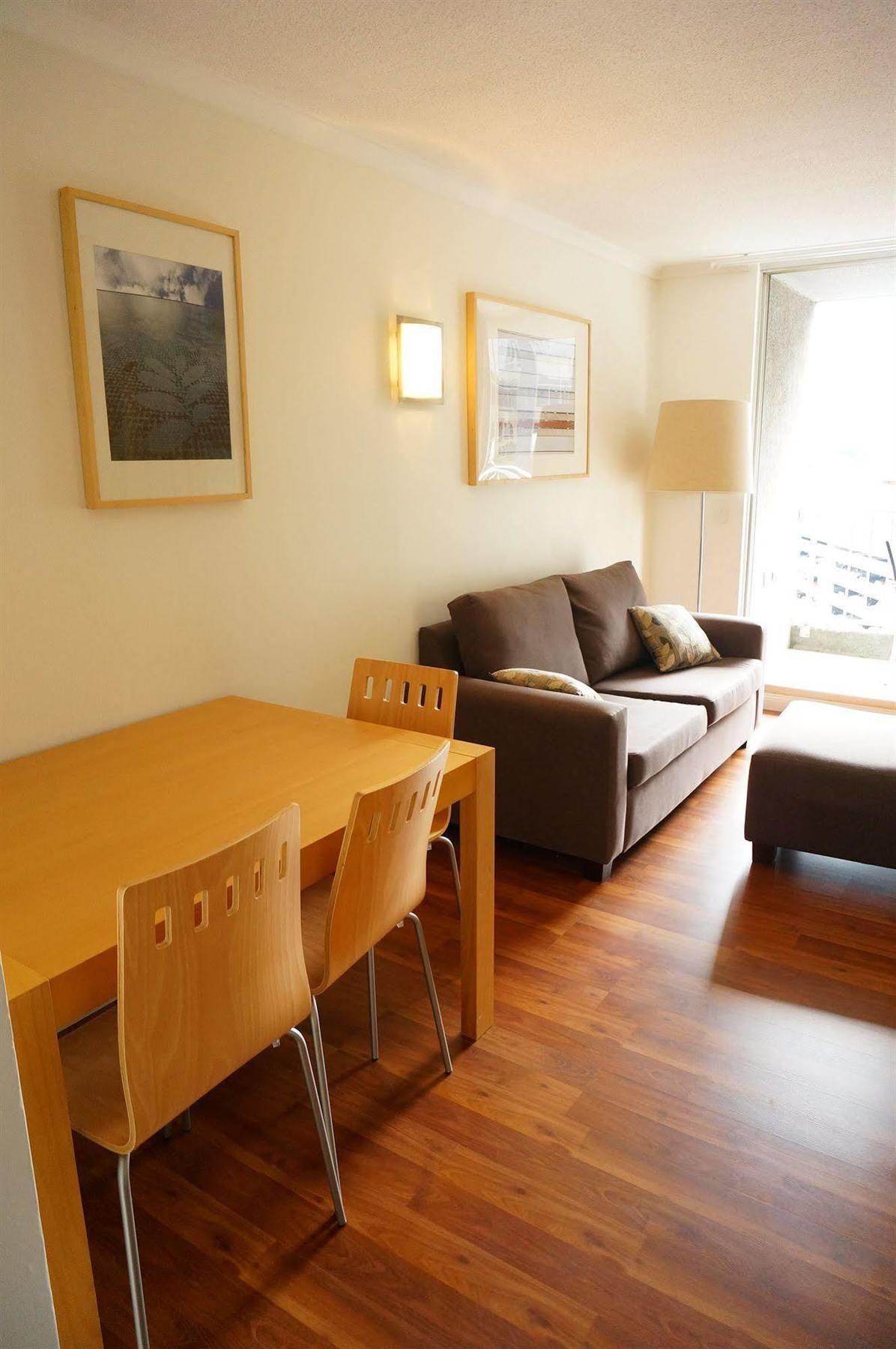 Abbey On Roma Hotel & Apartments Бризбейн Екстериор снимка