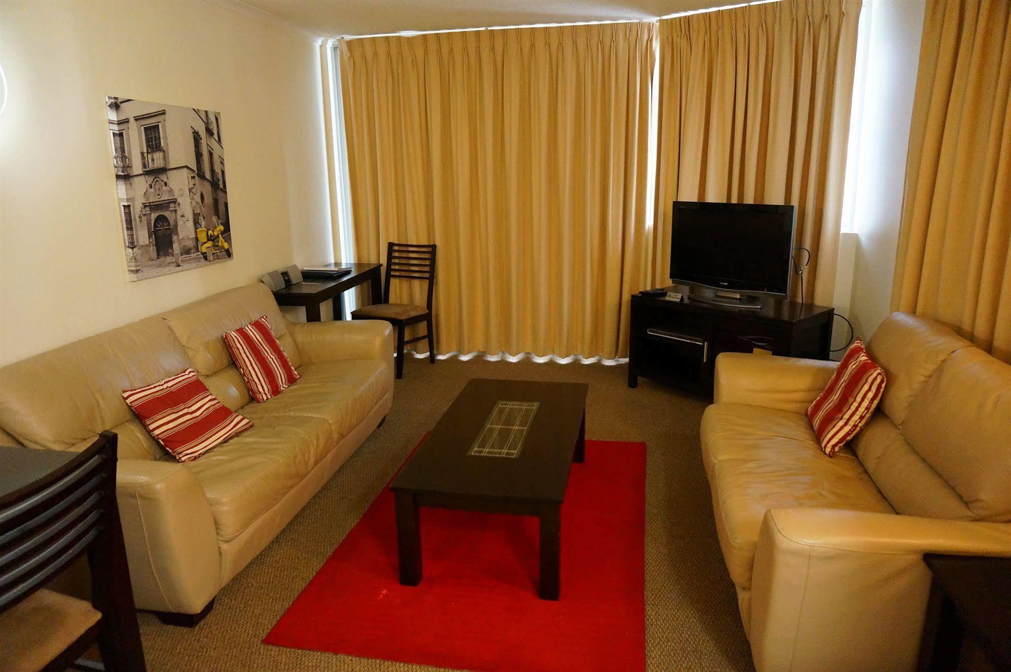 Abbey On Roma Hotel & Apartments Бризбейн Екстериор снимка